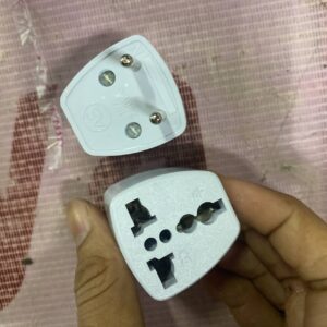 NEW TRAVEL ADAPTER (1 PIS)