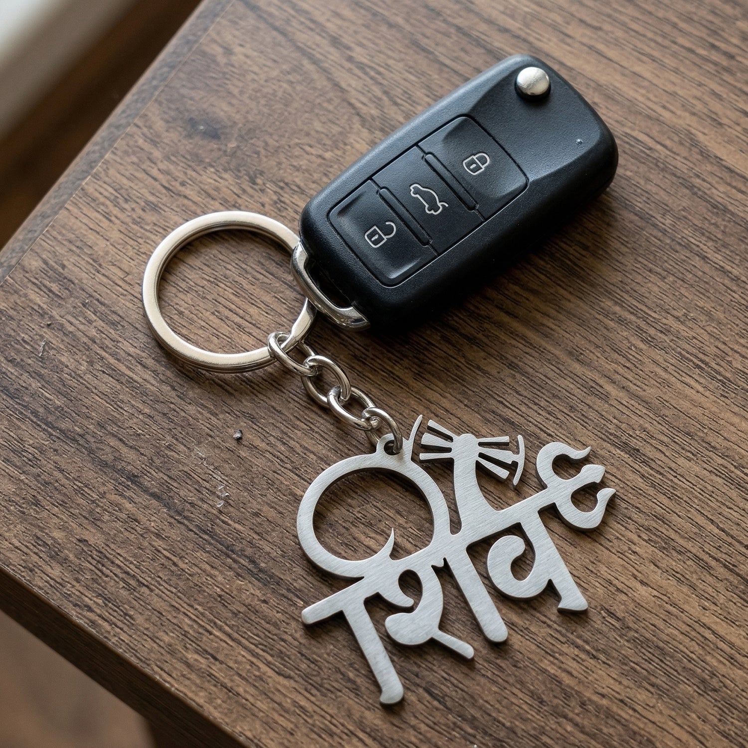 Premium Metal Shiv Design Keychain 1 Pc 3 Premium Metal Shiv Design Keychain 1 Pc - Image 3